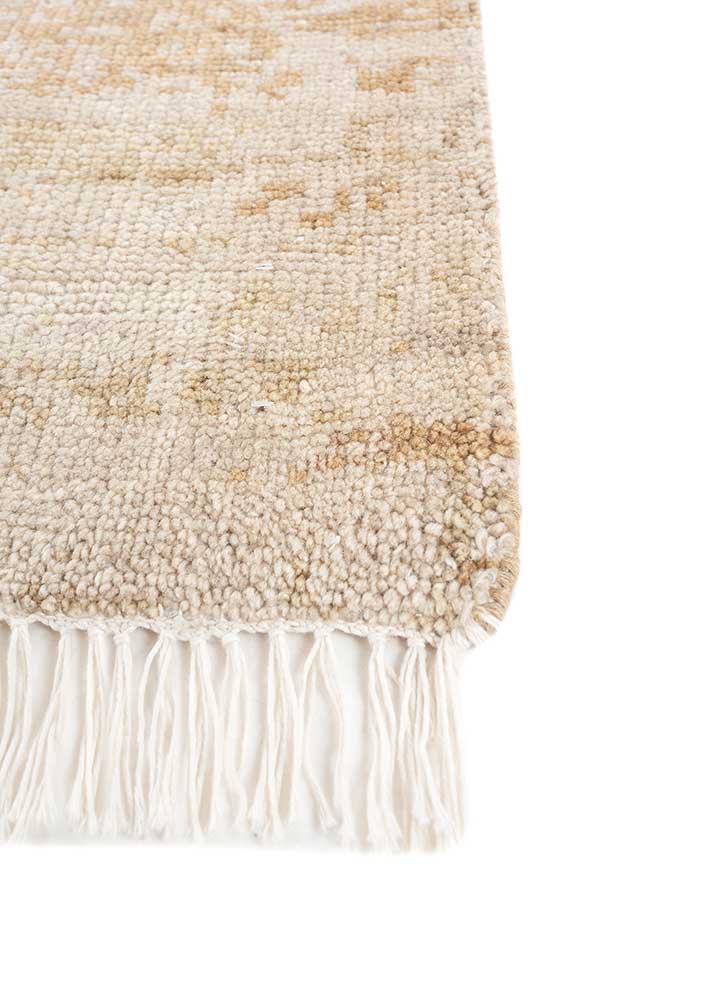 uvenuti red and orange wool hand knotted Rug - Corner